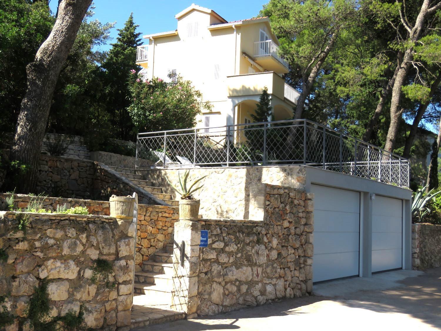 Lili Sunset Apartment Stari Grad  Bagian luar foto