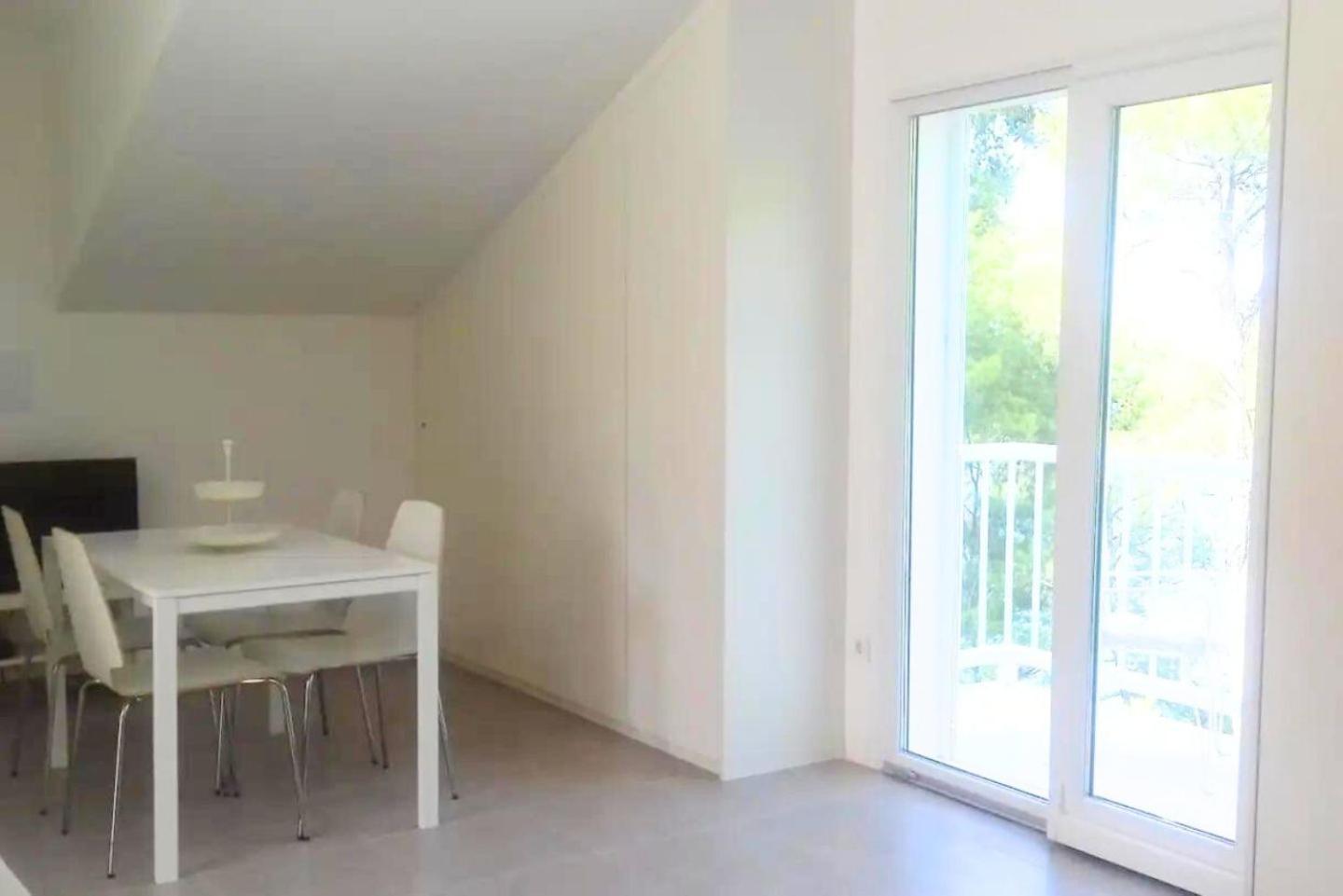 Lili Sunset Apartment Stari Grad  Bagian luar foto